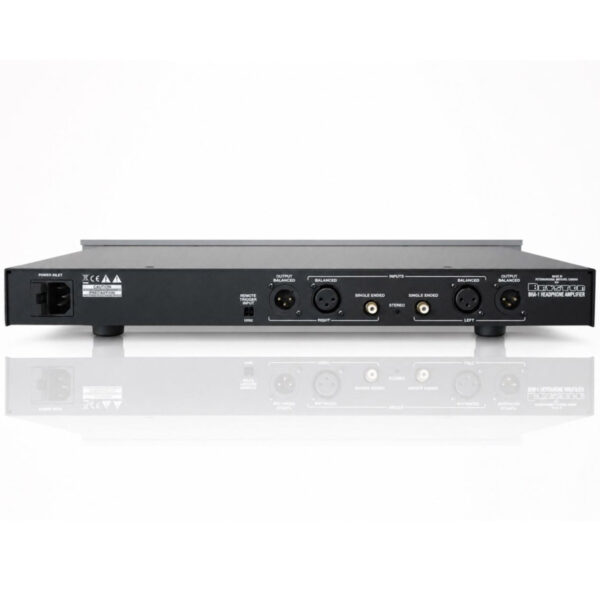 Bryston BHA-1 stražnja ploča s balansiranim XLR ulazima i izlazima te RCA priključcima za integraciju u Hi-Fi sustav.