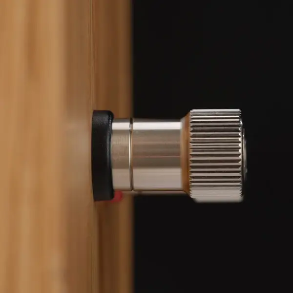 Harbeth P3ESR XD2 Oak back side terminals Harbeth P3ESR XD2 Oak back side terminals