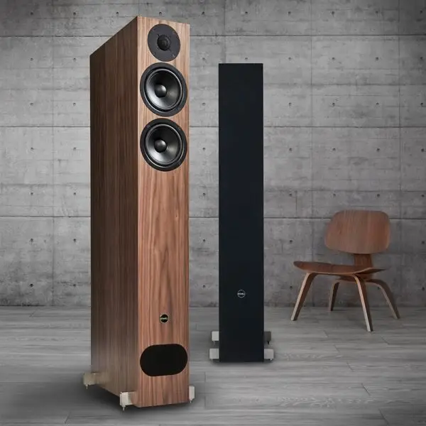 PMC fact8 Signature Walnut PMC fact8 Signature Walnut