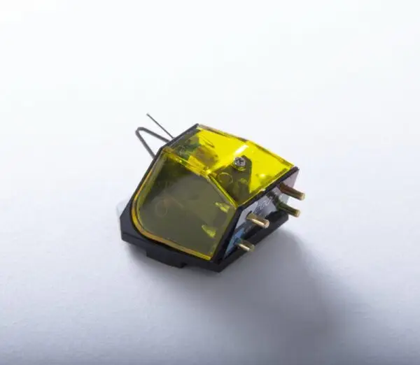 Rega - Aphelion 2 MC zvučnica Rega - Aphelion 2 MC zvučnica