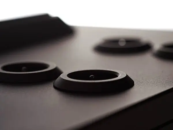 img-gallery-isis-valve-detail-1.jpg Rega - Valve Isis CD-player