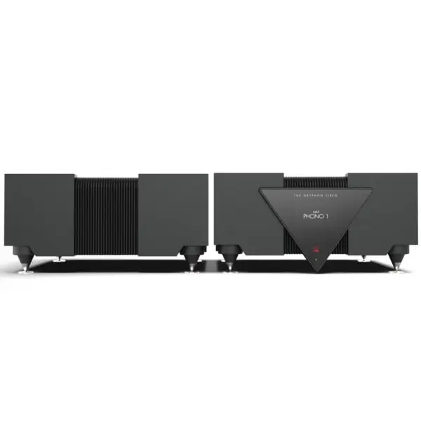 The Gryphon Siren front The Gryphon Siren front