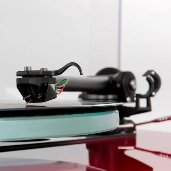 Rega Planar 3 Red ND5 MM Rega Planar 3 Red ND5 MM